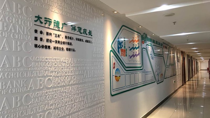 商场灯箱：揭秘其背后的制作工艺与选购要点**